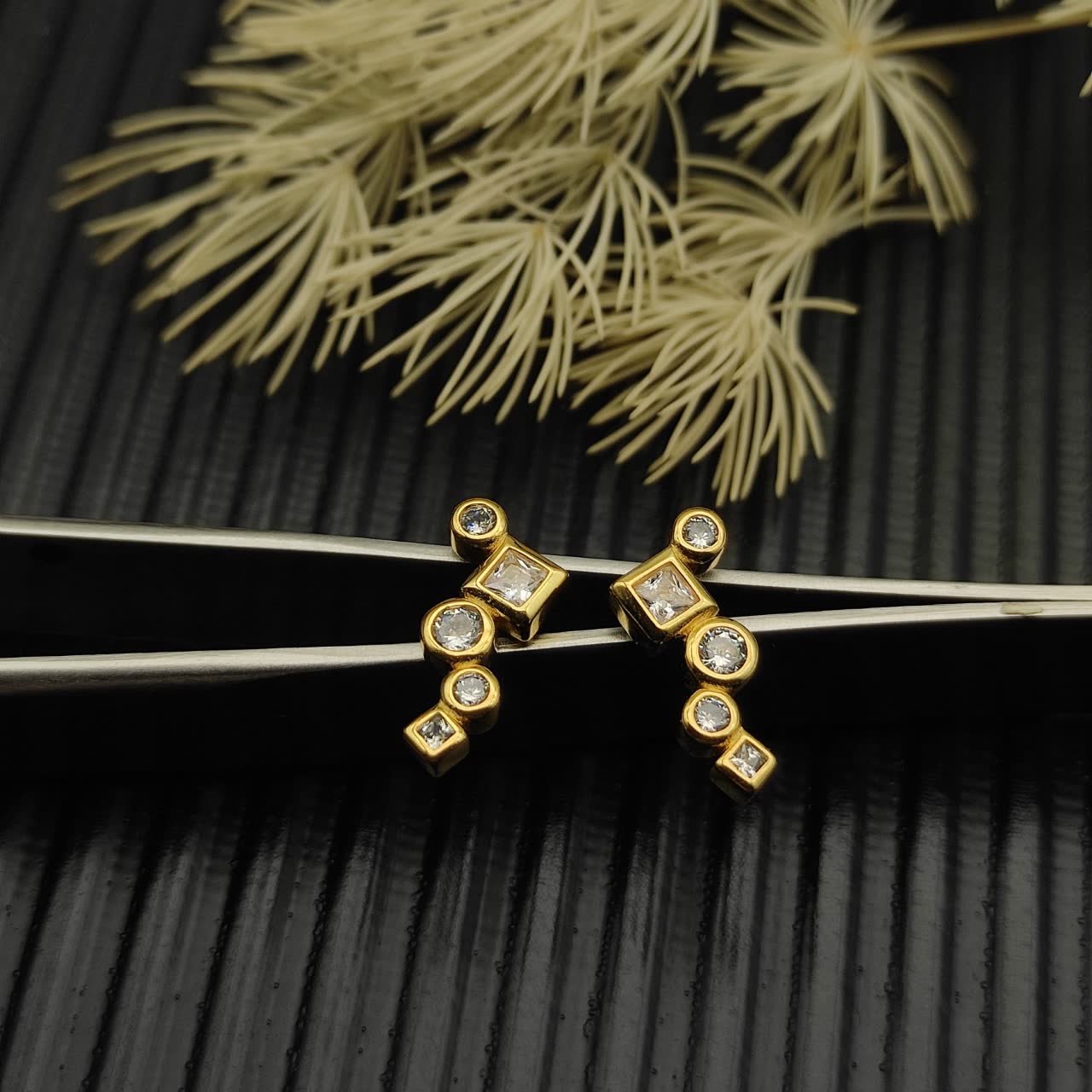 David Yurman Elegant Gold and Diamond Stud Earrings
